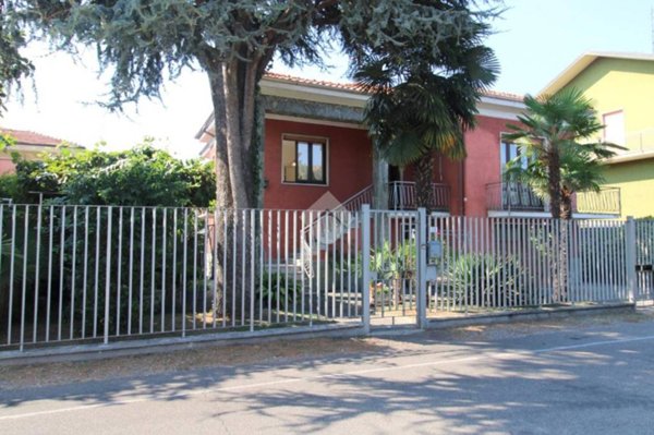 casa indipendente in vendita a Nerviano