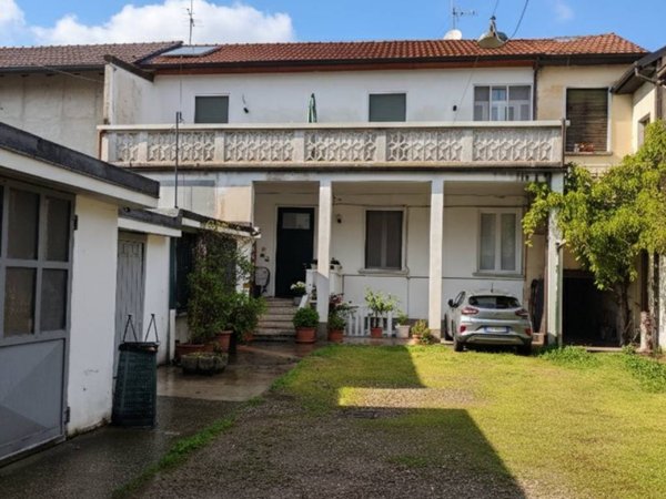 appartamento in vendita a Nerviano in zona Sant'Ilario