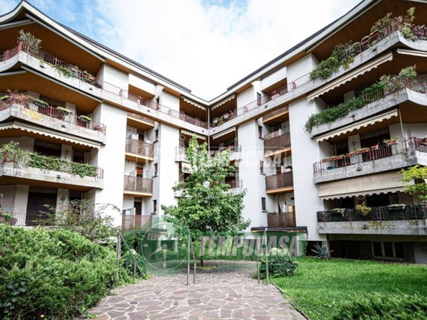 appartamento in vendita a Nerviano in zona Villanova