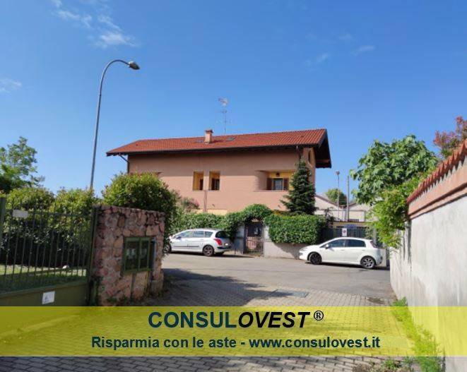 casa indipendente in vendita a Nerviano in zona Garbatola