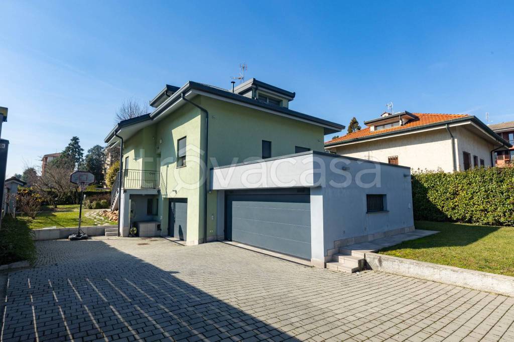 casa indipendente in vendita a Nerviano