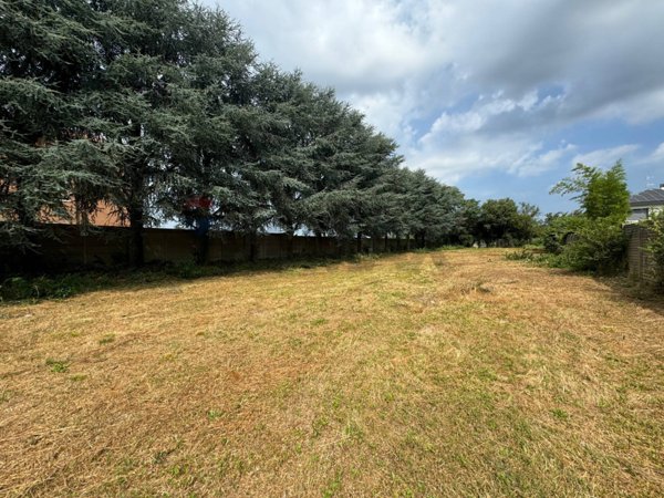 terreno edificabile in vendita a Nerviano