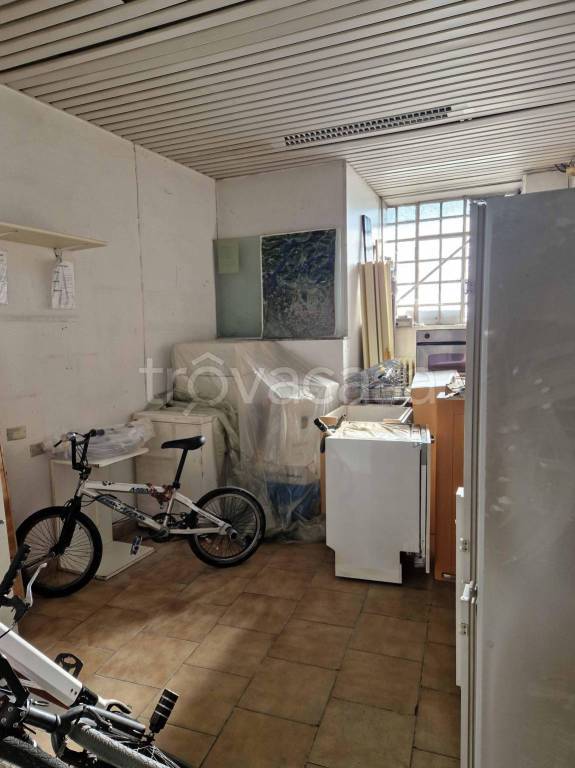 negozio in vendita a Nerviano