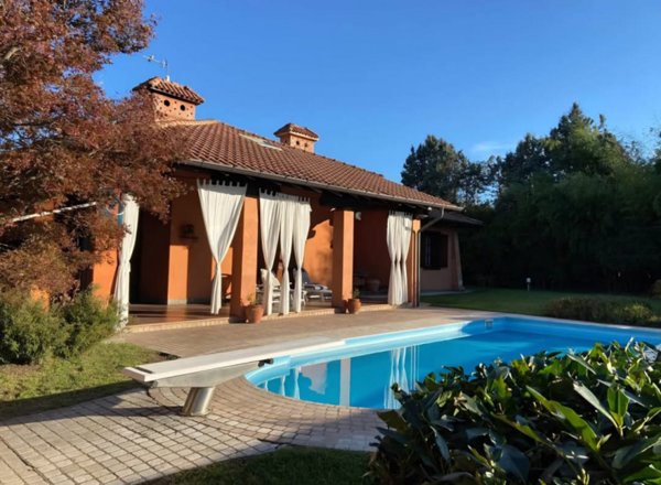 casa indipendente in vendita a Nerviano