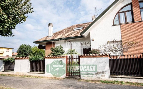 casa indipendente in vendita a Nerviano