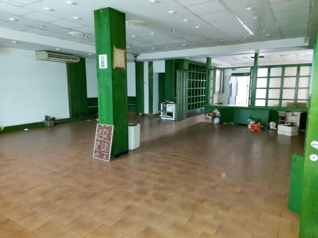 negozio in vendita a Nerviano