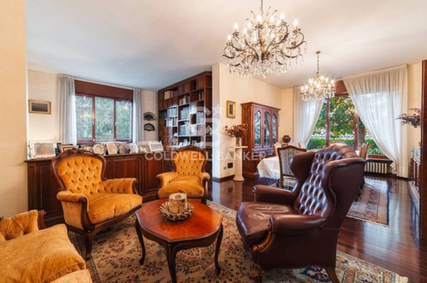 casa indipendente in vendita a Nerviano