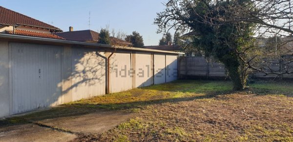 terreno edificabile in vendita a Nerviano