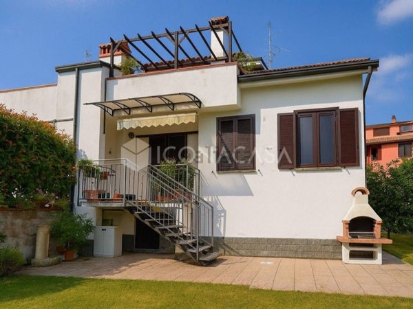 casa indipendente in vendita a Nerviano