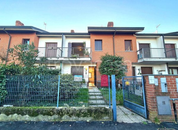 casa indipendente in vendita a Nerviano