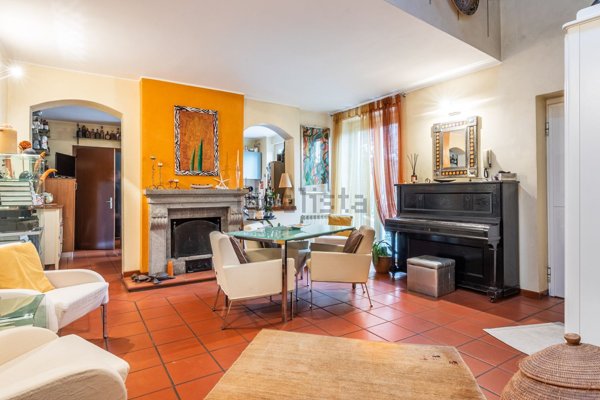 casa indipendente in vendita a Nerviano in zona Villanova