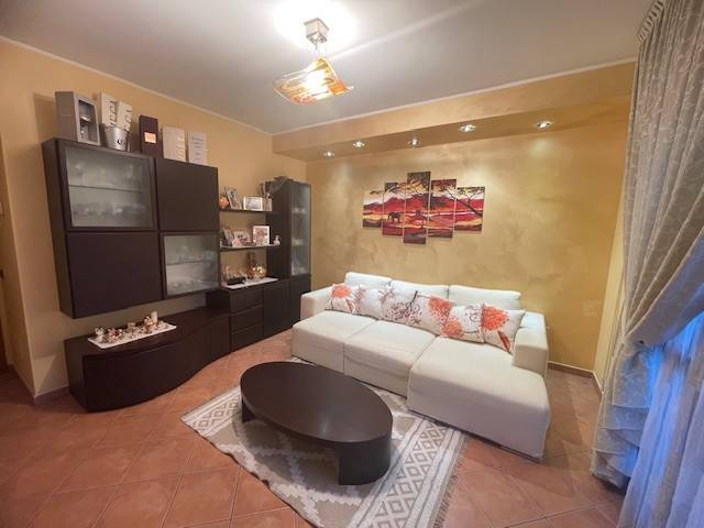 appartamento in vendita a Nerviano in zona Garbatola