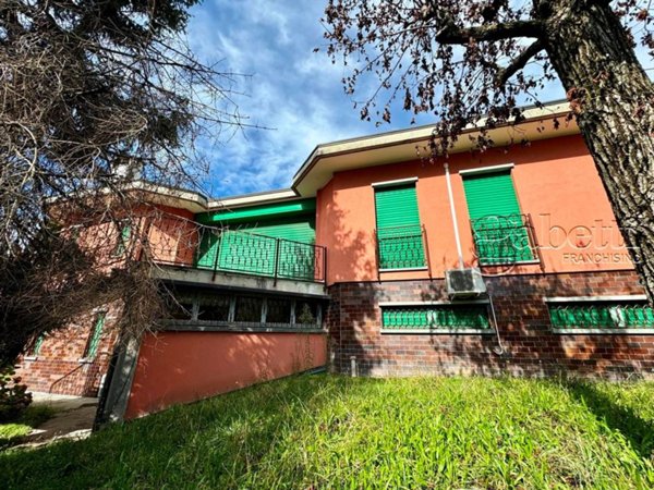casa indipendente in vendita a Nerviano