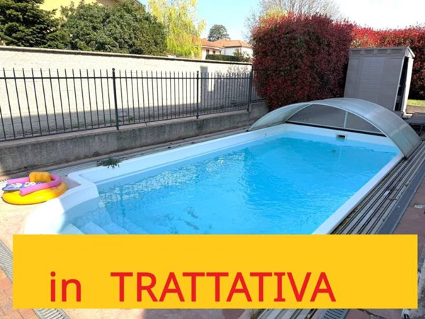 casa indipendente in vendita a Nerviano in zona Sant'Ilario