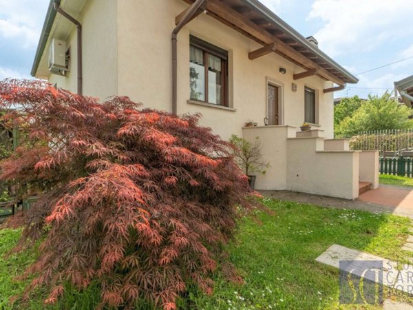 casa indipendente in vendita a Nerviano
