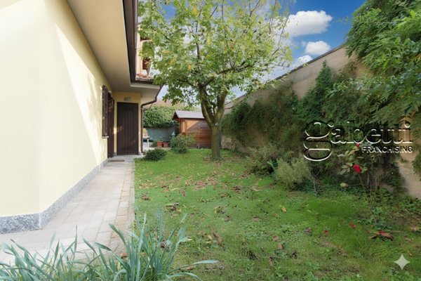 casa indipendente in vendita a Nerviano