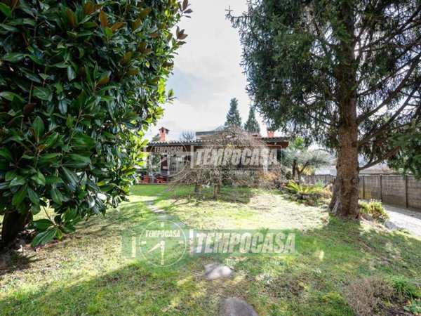 casa indipendente in vendita a Nerviano