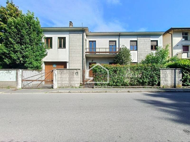 casa indipendente in vendita a Nerviano in zona Villanova