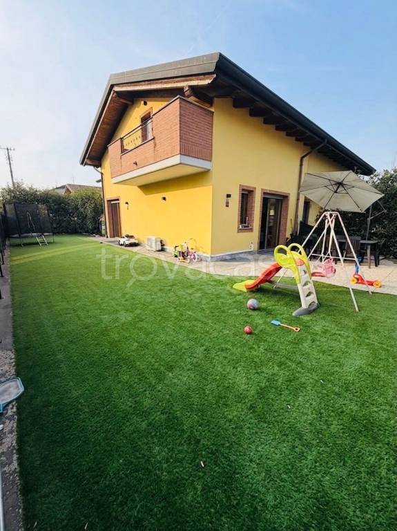 casa indipendente in vendita a Nerviano