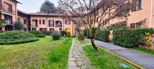 appartamento in vendita a Nerviano in zona Villanova