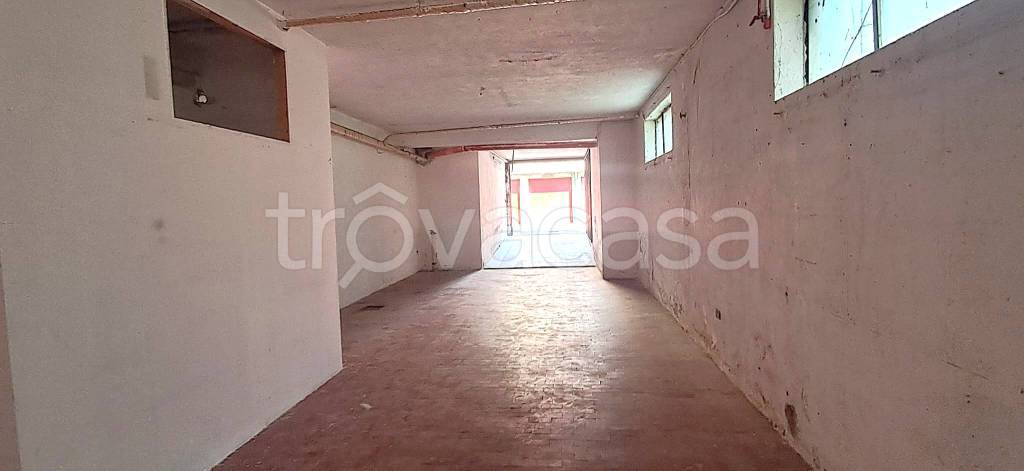 locale commerciale in vendita a Nerviano in zona Villanova