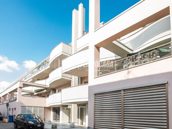 appartamento in vendita a Nerviano in zona Villanova