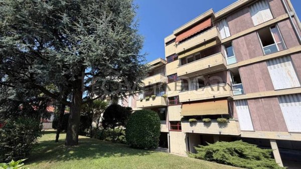 appartamento in vendita a Nerviano in zona Villanova