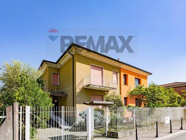 casa indipendente in vendita a Nerviano in zona Villanova