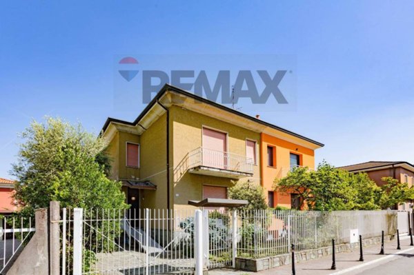 casa indipendente in vendita a Nerviano in zona Villanova