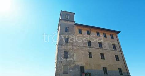 locale commerciale in vendita a Nerviano in zona Villanova