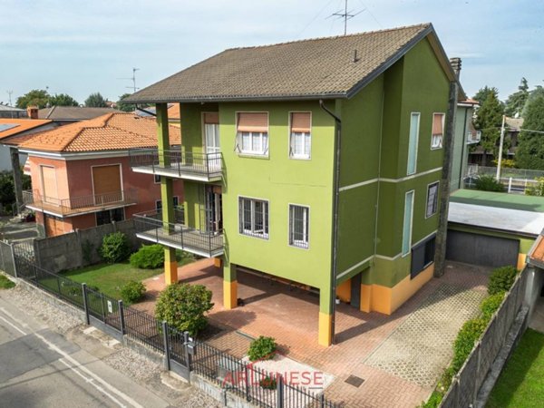 casa indipendente in vendita a Nerviano in zona Villanova