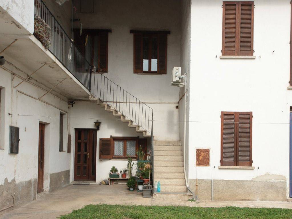 appartamento in vendita a Nerviano in zona Garbatola