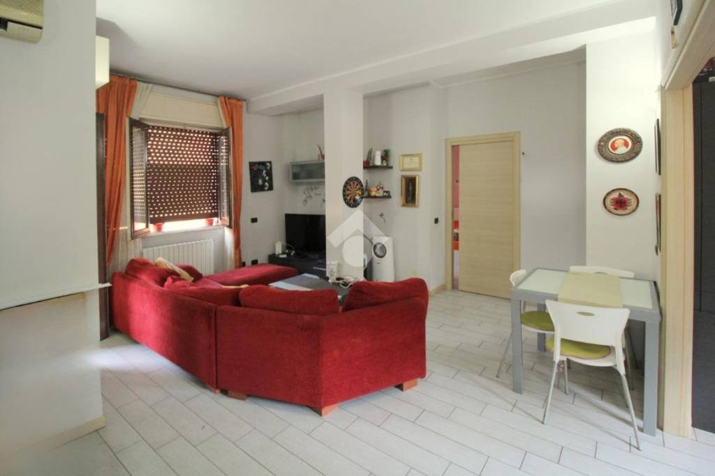 appartamento in vendita a Nerviano in zona Villanova