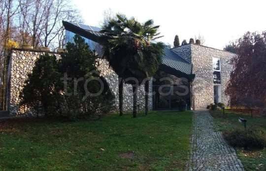 casa indipendente in vendita a Nosate