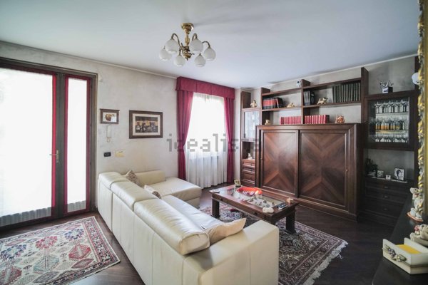 casa indipendente in vendita a Nosate