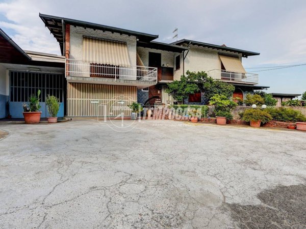 casa indipendente in vendita a Nosate