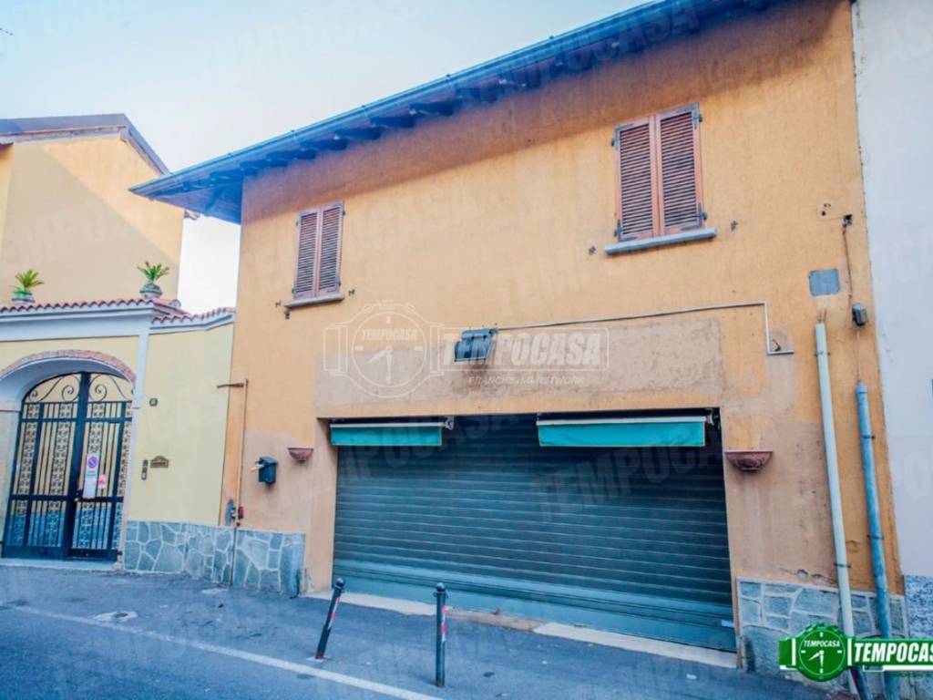 negozio in vendita a Novate Milanese