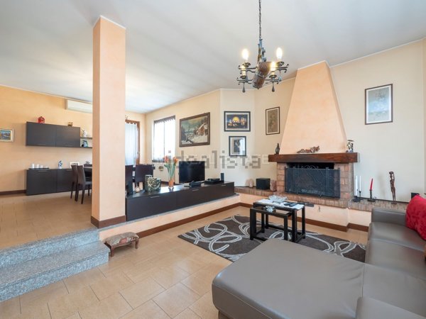casa indipendente in vendita a Novate Milanese