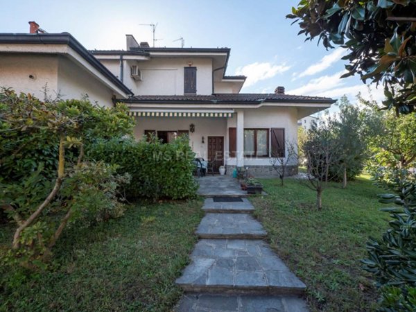 casa indipendente in vendita a Novate Milanese