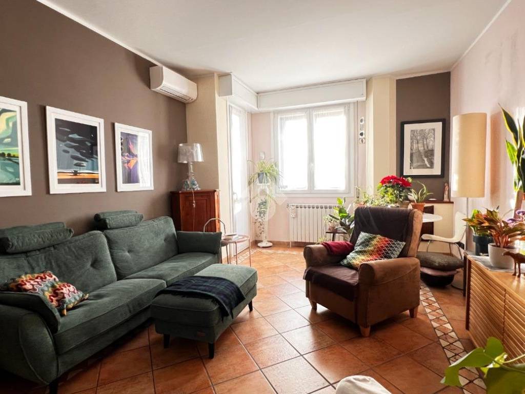 appartamento in vendita a Novate Milanese