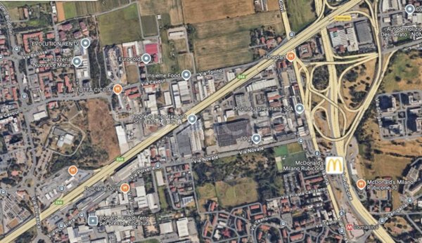 locale commerciale in vendita a Novate Milanese