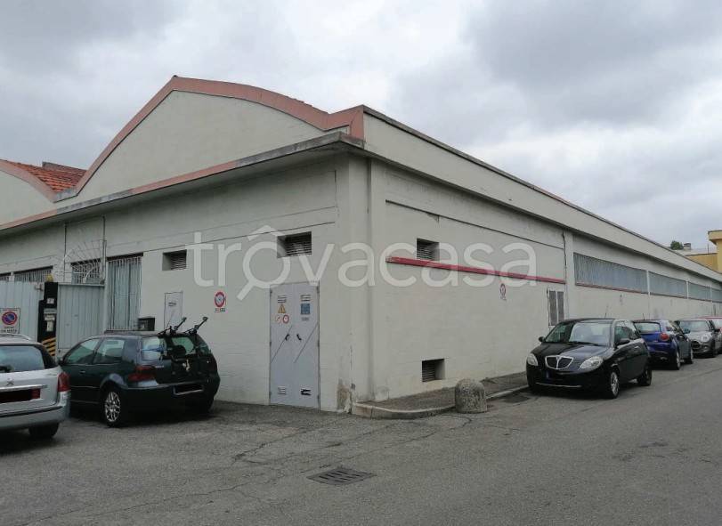 capannone in vendita a Novate Milanese