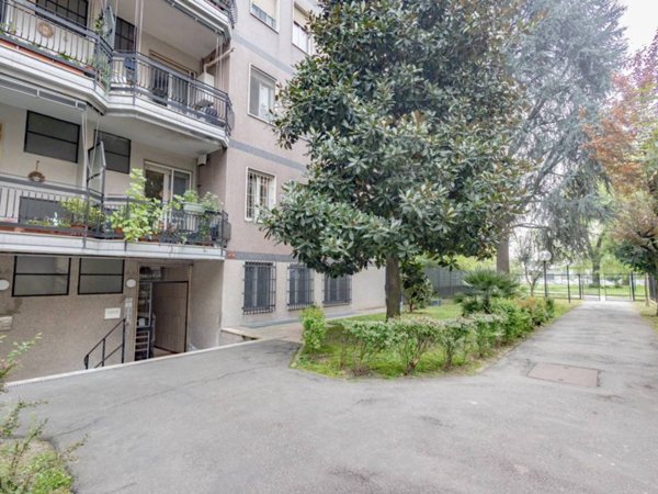 ufficio in vendita a Novate Milanese