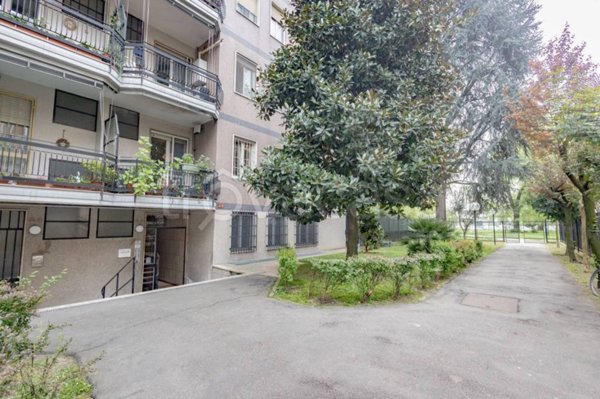 ufficio in vendita a Novate Milanese
