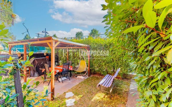 casa indipendente in vendita a Novate Milanese