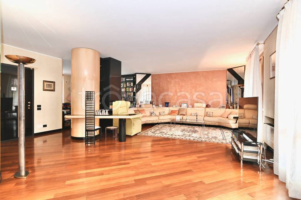 appartamento in vendita a Novate Milanese