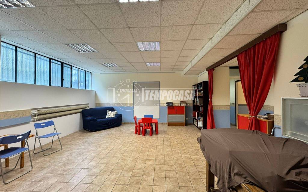 ufficio in vendita a Novate Milanese