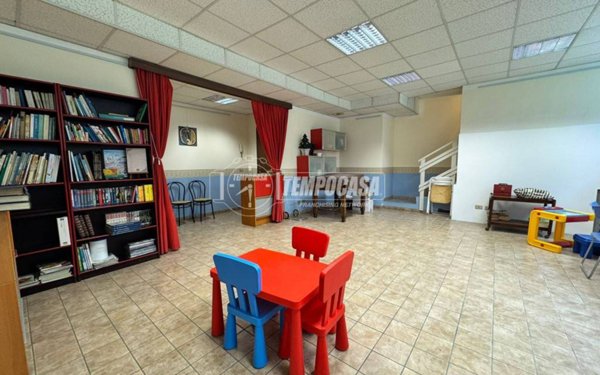 ufficio in vendita a Novate Milanese