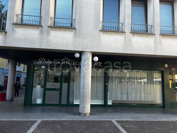negozio in vendita a Novate Milanese