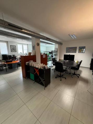 ufficio in vendita a Novate Milanese